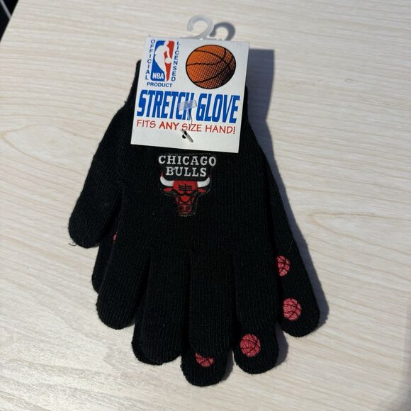 NWT VTG Old Stock NBA Chicago Bulls Black Stretch Knit Gloves OS Patches Winter - Picture 1 of 7